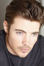 Josh Henderson : josh_henderson_1303493933.jpg