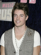 Josh Henderson : josh_henderson_1303534780.jpg