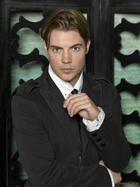 Josh Henderson : josh_henderson_1303534821.jpg