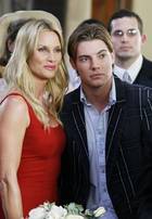 Josh Henderson : josh_henderson_1304099292.jpg