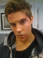 Josh Henderson : josh_henderson_1304100501.jpg