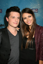 Josh Hutcherson : TI4U_u1259115107.jpg