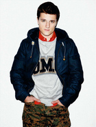 Josh Hutcherson : josh-hutcherson-1330551723.jpg