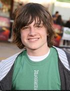 Josh Hutcherson : josh_hutcherson_1176418064.jpg