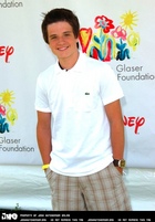 Josh Hutcherson : josh_hutcherson_1182637895.jpg