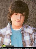 Josh Hutcherson : josh_hutcherson_1211773746.jpg