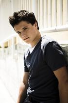 Josh Hutcherson : josh_hutcherson_1214851785.jpg