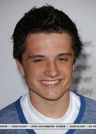 Josh Hutcherson : josh_hutcherson_1228493554.jpg