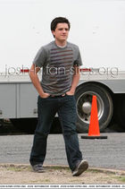 Josh Hutcherson : josh_hutcherson_1231434835.jpg