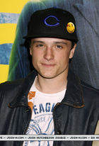 Josh Hutcherson : josh_hutcherson_1237181702.jpg