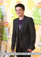 Josh Hutcherson : josh_hutcherson_1258260184.jpg