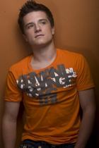 Josh Hutcherson : josh_hutcherson_1285346907.jpg