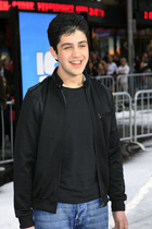 Josh Peck : TI4U_u1143306974.jpg