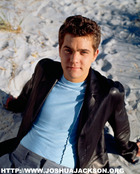 Joshua Jackson : TI4U_u1149377597.jpg