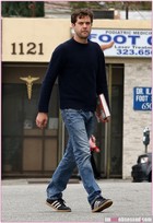 Joshua Jackson : joshua-jackson-1372351221.jpg