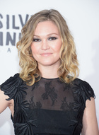 Julia Stiles : julia-stiles-1415470180.jpg