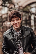 Julian Serrano : julian-serrano-1536460501.jpg