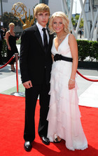 Julianne Hough : TI4U1376470769.jpg