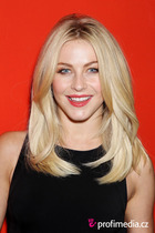 Julianne Hough : julianne-hough-1360392188.jpg