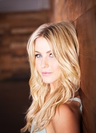 Julianne Hough : julianne-hough-1360637462.jpg