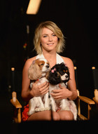 Julianne Hough : julianne-hough-1372354415.jpg