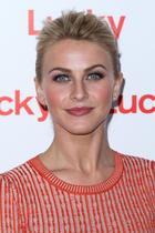 Julianne Hough : julianne-hough-1381097673.jpg