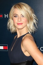 Julianne Hough : julianne-hough-1417123574.jpg