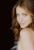 Julie Gonzalo : julie-gonzalo-1366952172.jpg