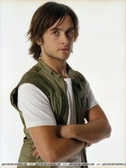 Justin Chatwin : TI4U_u1138492132.jpg