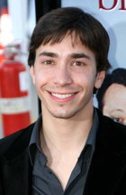 Justin Long : justin_long_1182140060.jpg