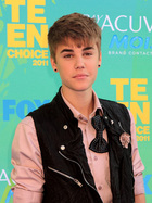 Justin Bieber : justin-bieber-1312825751.jpg