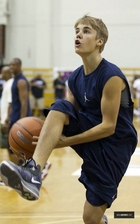 Justin Bieber : justin-bieber-1315338114.jpg