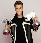 Justin Bieber : justin-bieber-1320685016.jpg