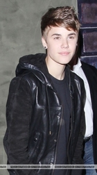 Justin Bieber : justin-bieber-1324045941.jpg