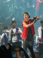 Justin Bieber : justin-bieber-1350233687.jpg