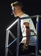 Justin Bieber : justin-bieber-1350233730.jpg