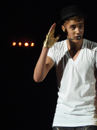 Justin Bieber : justin-bieber-1350233754.jpg