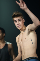 Justin Bieber : justin-bieber-1372879249.jpg