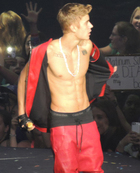 Justin Bieber : justin-bieber-1375897981.jpg