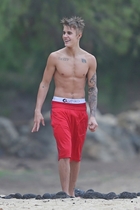 Justin Bieber : justin-bieber-1385100295.jpg