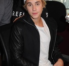 Justin Bieber : justin-bieber-1428766201.jpg