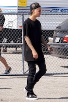 Justin Bieber : justin-bieber-1442160361.jpg