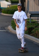 Justin Bieber : justin-bieber-1443393001.jpg