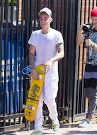 Justin Bieber : justin-bieber-1443555721.jpg