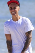 Justin Bieber : justin-bieber-1443928561.jpg