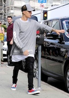 Justin Bieber : justin-bieber-1445033521.jpg