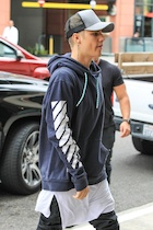 Justin Bieber : justin-bieber-1445053321.jpg