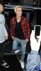 Justin Bieber : justin-bieber-1445516641.jpg