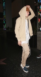 Justin Bieber : justin-bieber-1447379281.jpg