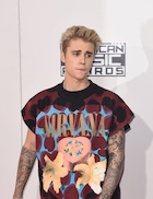 Justin Bieber : justin-bieber-1448282881.jpg